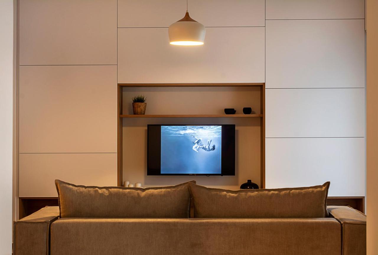 Apartamento Elegant, spacious&minimalist aptm w/balcony Atenas Exterior foto